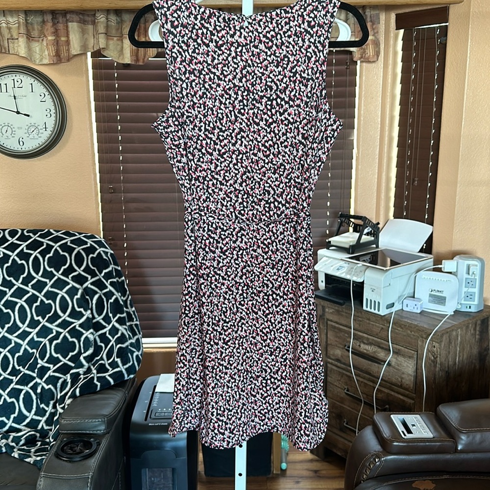 Violets & Roses Dress - Picture 2 of 8